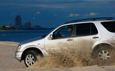   Mercedes-Benz ML430 - 1998