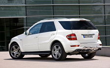   Mercedes-Benz ML63 AMG - 2010