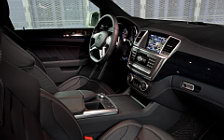   Mercedes-Benz ML63 AMG - 2011