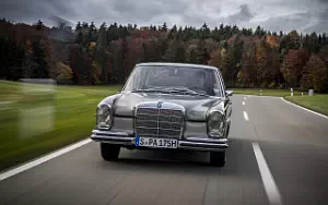   Mercedes-Benz 250 SE W108 - 1965