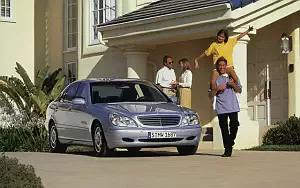   Mercedes-Benz S320 W220 - 1998
