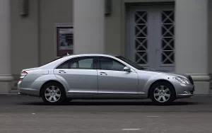   Mercedes-Benz S600 Guard - 2006