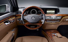   Mercedes-Benz S-class AMG Sports Package - 2009