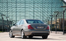   Mercedes-Benz S-class AMG Sports Package - 2009
