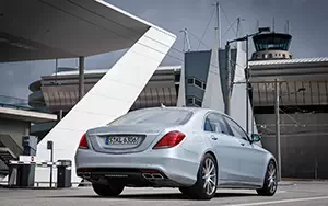   Mercedes-Benz S63 AMG - 2013