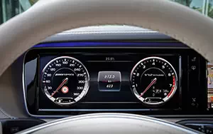   Mercedes-Benz S65 AMG - 2013