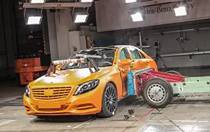   Mercedes-Benz S-class W222 - 2013