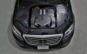   Mercedes-Benz S500 PLUG-IN-HYBRID - 2014