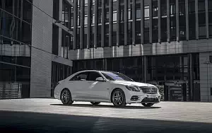   Mercedes-Benz S 560 e AMG Line - 2018