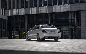   Mercedes-Benz S 560 e AMG Line - 2018