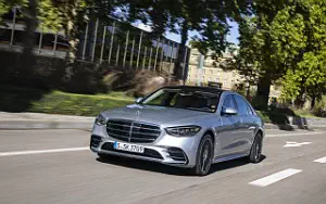   Mercedes-Benz S-class AMG Line (High Tech Silver) - 2020