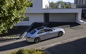   Mercedes-Benz S-class AMG Line (High Tech Silver) - 2020