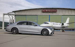   Mercedes-Benz S-class AMG Line (High Tech Silver) - 2020