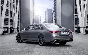   Mercedes-AMG S 63 E Performance (Selenite Grey Magno) - 2023