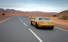   Mercedes-Benz SLS AMG Desert Gold - 2010