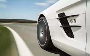   Mercedes-Benz SLS AMG GT Roadster - 2012