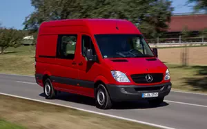   Mercedes-Benz Sprinter Panel Van Medium High Roof - 2012