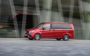   Mercedes-Benz V-class Designo Hyacinth Red Metallic - 2017