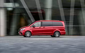   Mercedes-Benz V-class Designo Hyacinth Red Metallic - 2017
