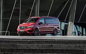   Mercedes-Benz V-class Designo Hyacinth Red Metallic - 2017