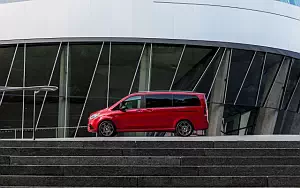   Mercedes-Benz V-class Designo Hyacinth Red Metallic - 2017