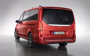   Mercedes-Benz V-class Designo Hyacinth Red Metallic - 2017