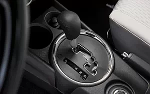   Mitsubishi Outlander Sport SEL US-spec - 2015