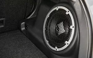   Mitsubishi Outlander Sport SEL US-spec - 2015
