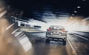   Mitsubishi Eclipse Cross Plug-in Hybrid - 2020