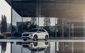   Mitsubishi Eclipse Cross Plug-in Hybrid - 2020