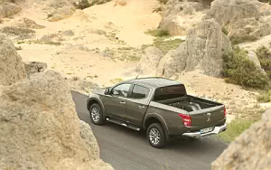   Mitsubishi L200 Double Cab - 2015