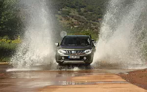   Mitsubishi L200 Double Cab - 2015