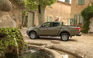   Mitsubishi L200 Double Cab - 2015
