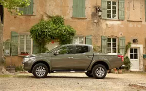   Mitsubishi L200 Double Cab - 2015