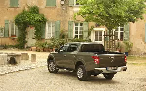   Mitsubishi L200 Double Cab - 2015