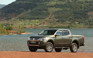   Mitsubishi L200 Double Cab - 2015