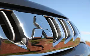   Mitsubishi L200 Double Cab - 2015