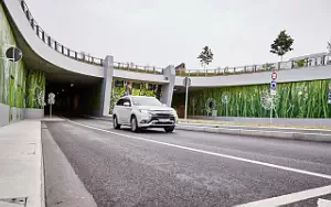   Mitsubishi Outlander PHEV - 2018