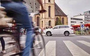   Mitsubishi Outlander PHEV - 2018