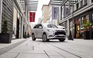  Mitsubishi Outlander PHEV - 2018