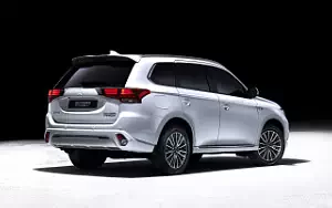   Mitsubishi Outlander PHEV - 2018