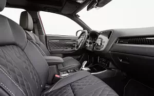   Mitsubishi Outlander PHEV - 2020