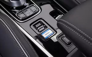   Mitsubishi Outlander PHEV - 2020