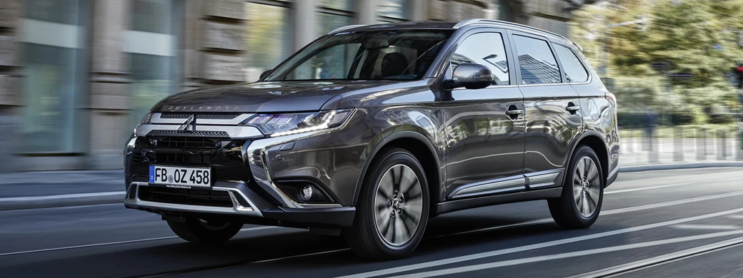   Mitsubishi Outlander - 2018 - Car wallpapers