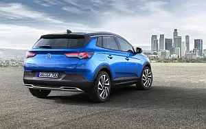   Opel Grandland X Turbo - 2017