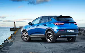   Opel Grandland X Turbo - 2017