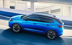   Opel Grandland Hybrid4 - 2021