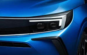   Opel Grandland Hybrid4 - 2021