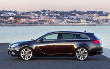   Opel Insignia BiTurbo Sports Tourer - 2012