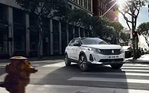   Peugeot 3008 HYBRID4 - 2020